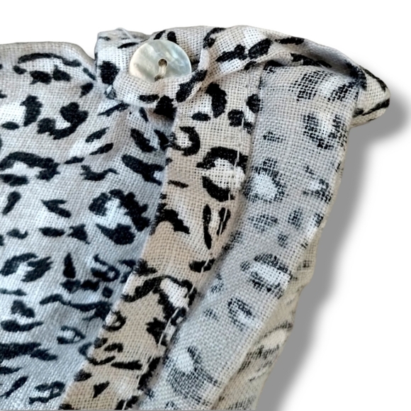 Linen Leopard Print Ruffle Hem Plus Top - Picture 4 of 7